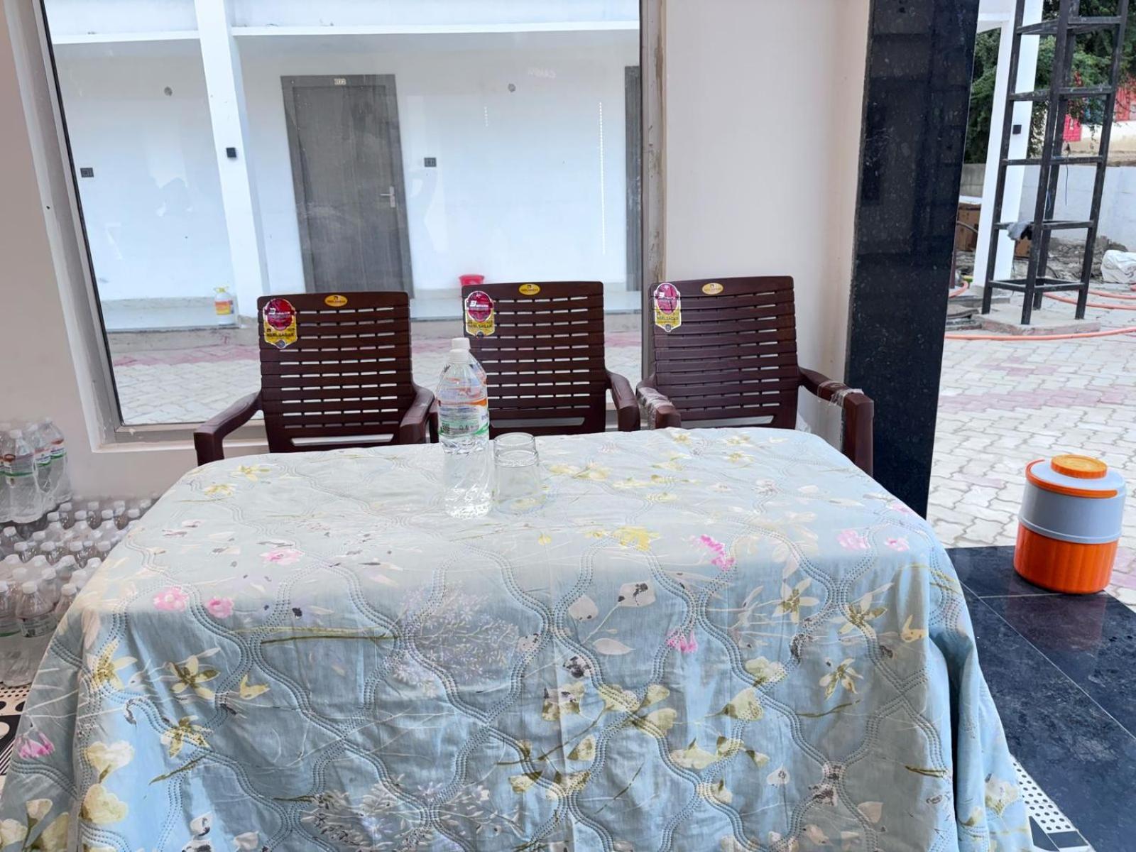 Hotel Omkar Palace Ayodhya 외부 사진
